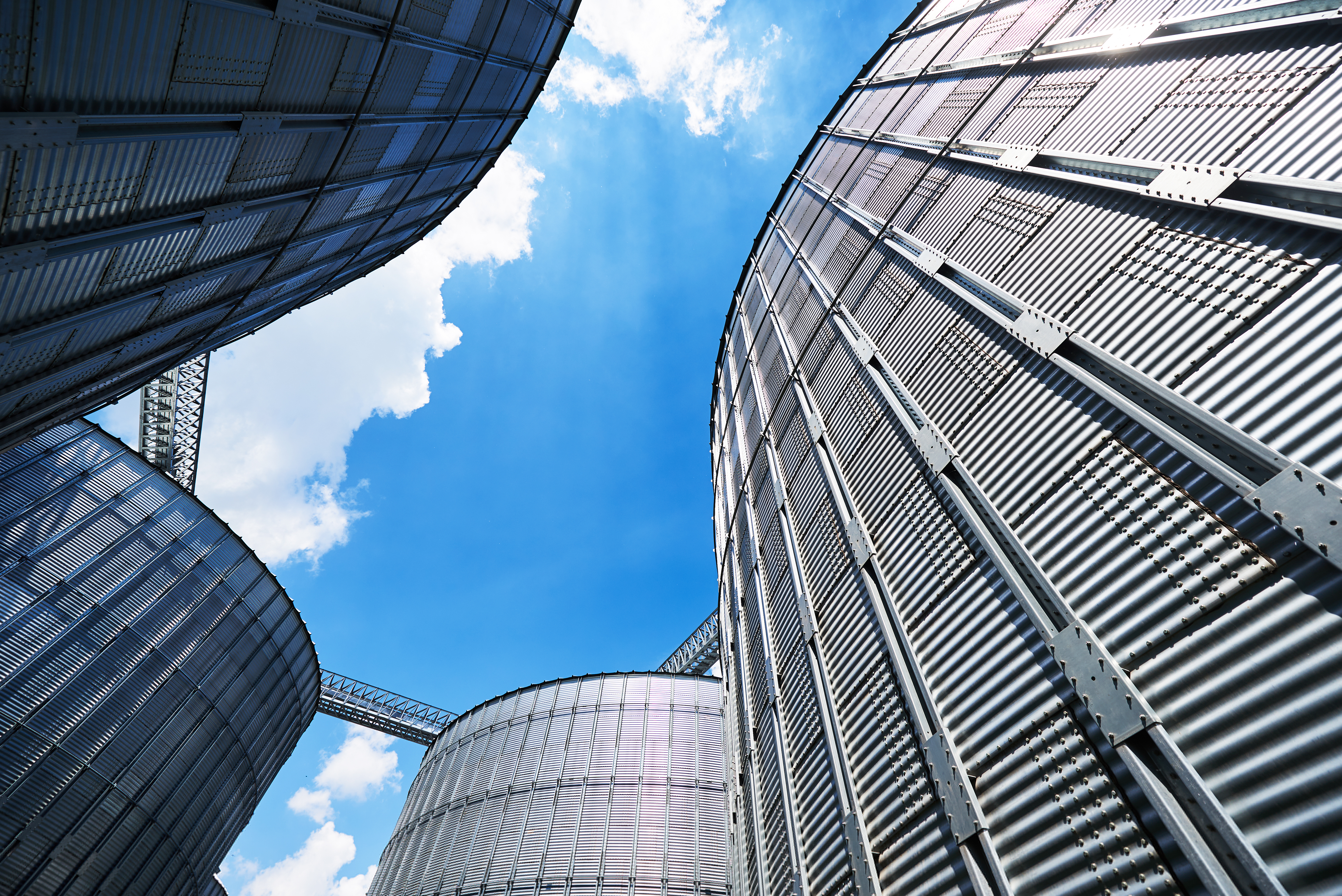 Cement Manufacturer Cuts CO2 Emissions by 25%
